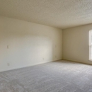 Parkwood Villa Apartments - Apartments