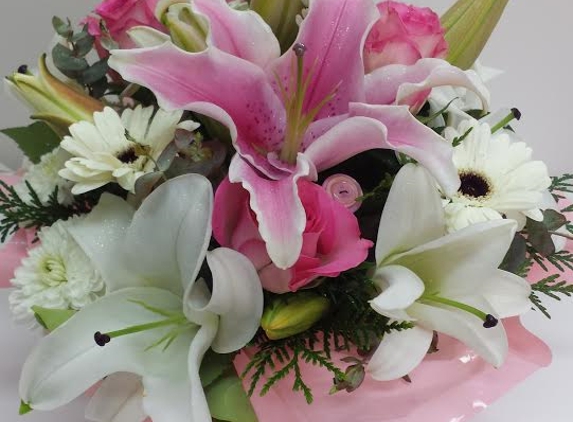Away With Flowers - Aitkenvale, QLD