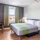 Quality Inn & Suites Kansas City Downtown - Motels