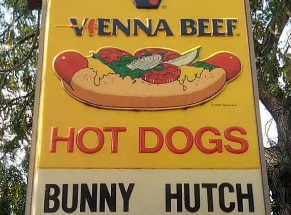 Bunny Hutch Restaurant - Lincolnwood, IL