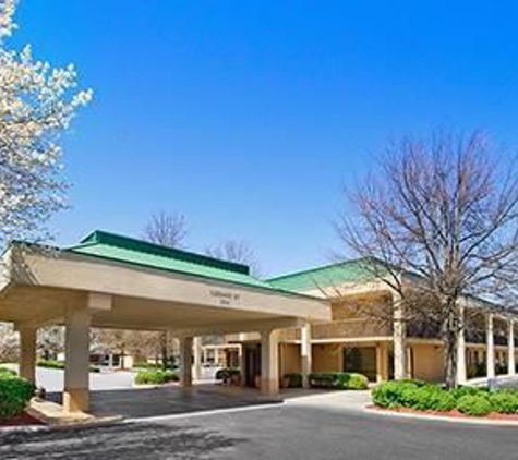 Howard Johnson - Greensboro, NC