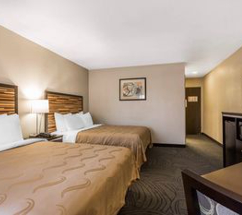 Quality Inn Fallbrook I-15 - Fallbrook, CA