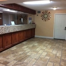 Red Roof PLUS+ San Antonio Northeast - Lodging