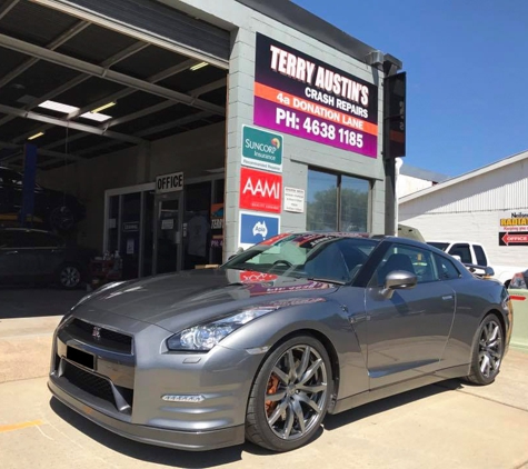 Terry Austin's Crash Repairs - Toowoomba City, QLD
