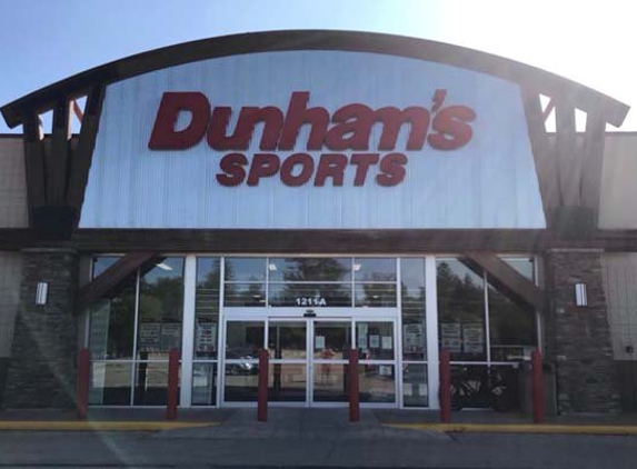 Dunham's Sports - Shawano, WI