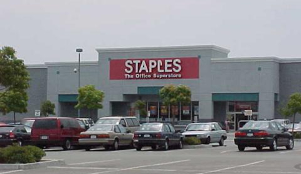 Staples - Pinole, CA