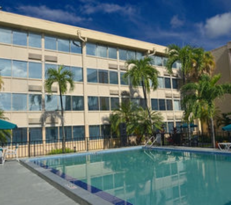 Days Inn by Wyndham Miami International Airport - Doral, FL