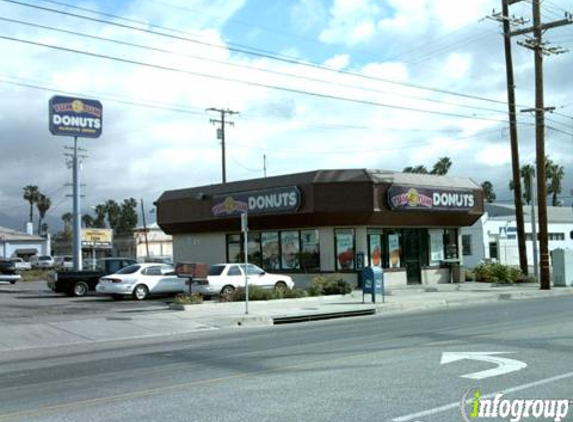 Yum-Yum Donuts - San Bernardino, CA