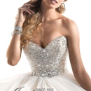 JACKSONS LADIES FASHIONS: SPORTSWEAR, FORMAL & BRIDAL BOUTIQUE - Bridal Shops