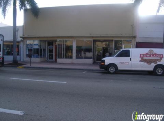 Beach Bucket Grocery - Miami Beach, FL