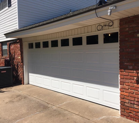 24/7 Garage Door Service - Mustang, OK