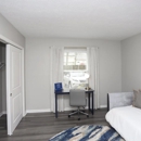 Spinnaker Court - Apartments