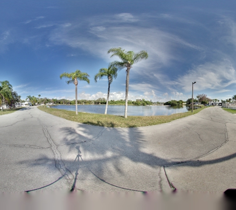 Siesta Bay RV Resort - Fort Myers, FL