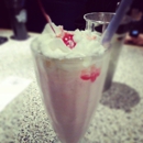 Fuddruckers - American Restaurants