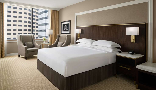 Hilton Indianapolis Hotel & Suites - Indianapolis, IN