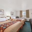 Super 8 by Wyndham Rexburg - Hotels