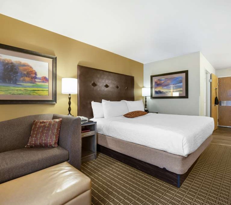 Best Western Plus Yakima Hotel - Yakima, WA