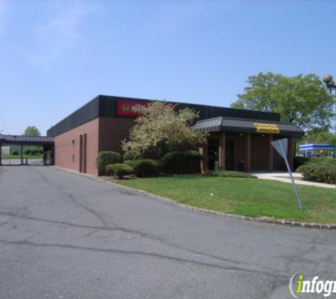 Santander Bank - Woodbridge, NJ