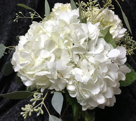 Flowers by Cammy Florist & Flower Delivery - Waukesha, WI