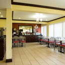 Super 8 by Wyndham Woodward - Hotels