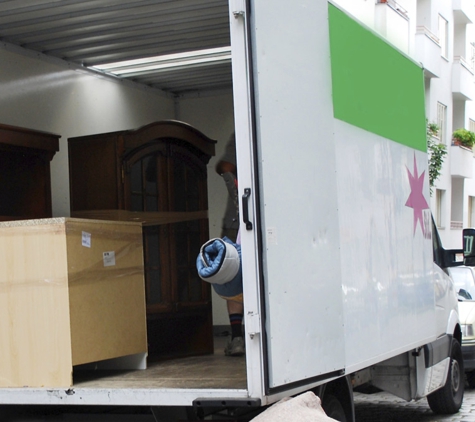 Springwood Removals. Loading