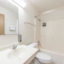 Super 8 by Wyndham Wichita Falls - Bed & Breakfast & Inns