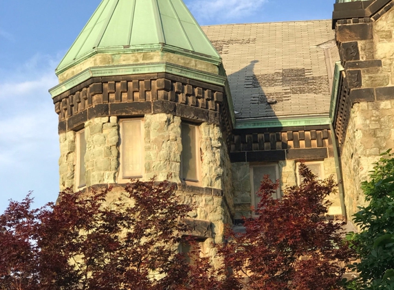 East Mt Zion Baptist Church - Cleveland, OH