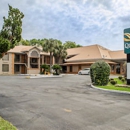 Quality Inn Near Manatee Springs State Park - Motels