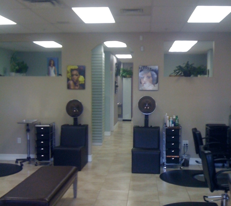 Salon 184 - Pembroke Pines, FL