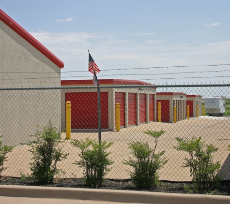 Red River Self Storage - Burkburnett, TX