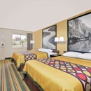 Super 8 by Wyndham Byron/South Macon - Hotels