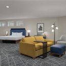 Hampton Inn & Suites Exeter - Hotels