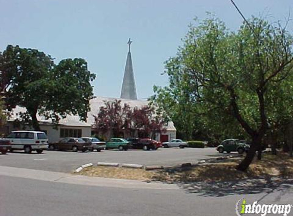 The Center at St. Matthew's Episcopal Church - Sacramento, CA