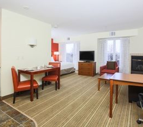 Residence Inn by Marriott Salinas Monterey - Salinas, CA