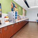Spark by Hilton Shawnee - Hotels
