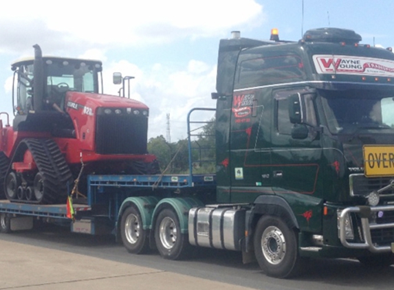 Wayne Young Transport & Tipper Hire - Wilsonton, QLD. Qualified & Professional Team