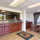 Super 8 by Wyndham Greensboro - Hotels