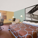 Super 8 by Wyndham Valentine NE - Hotels