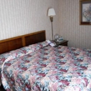 Pullman Plaza Hotel - Motels