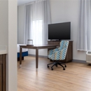 Hampton Inn & Suites Niles/Warren - Hotels