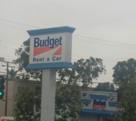 Budget Rent A Car - Glendale, CA. Convenient to rent a car close to my area