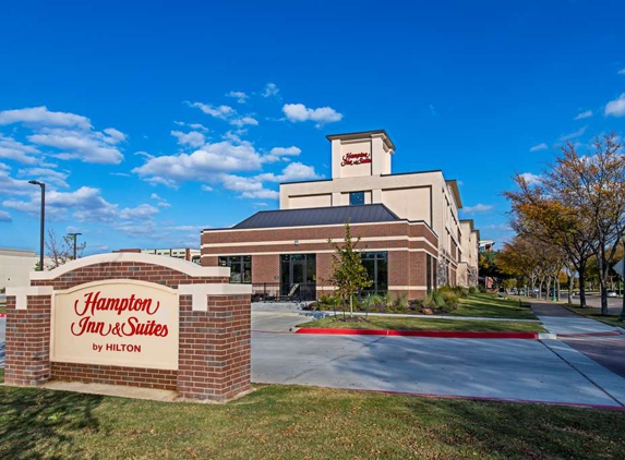 Hampton Inn & Suites Keller Town Center - Keller, TX