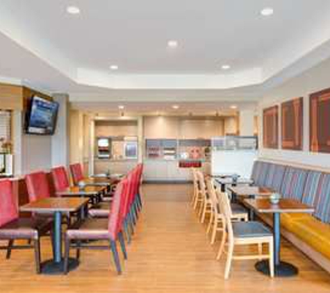 TownePlace Suites by Marriott Parkersburg - Parkersburg, WV