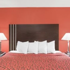 Days Inn by Wyndham College Station University Drive