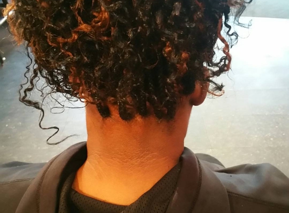 janet's african hair braiding - Dorchester Center, MA