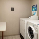 Hampton Inn & Suites Nashville-Airport - Hotels
