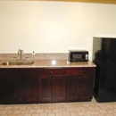 Americas Best Value Inn & Suites Bush Intl Airport - Motels