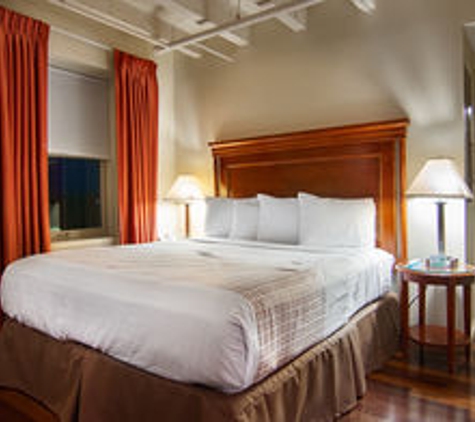 Grand Eastonian Hotel & Suites - Easton, PA