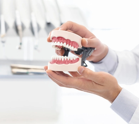 Geelong Denture Care Centre - Geelong, VIC
