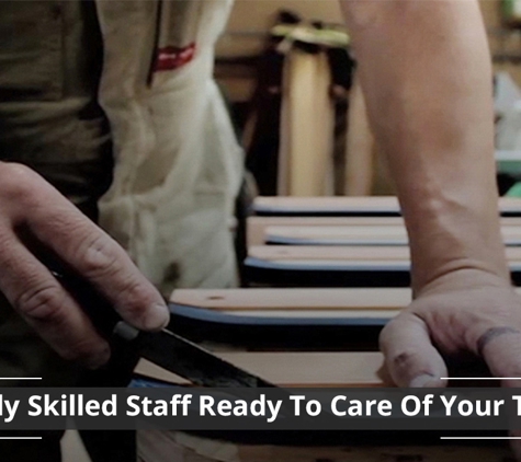 Alcocks - Malvern East, VIC. Highly Skilled Staff Ready To Care Of Your Table